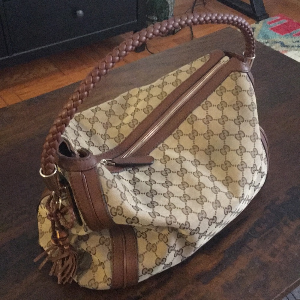 GUCCI Monogram Medium Bella Hobo Ebony